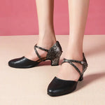 Chaussure de Danse Latine Bout Fermé | Lady's Dance Shoes